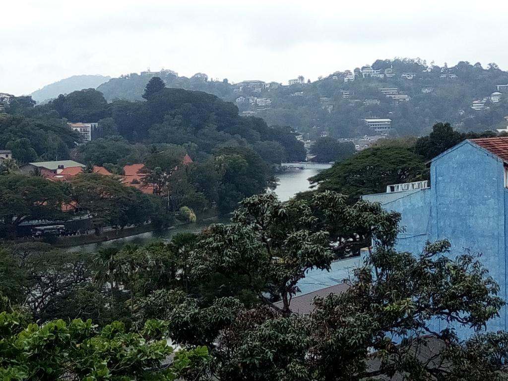 The Garden Rest Hotel Kandy Eksteriør billede